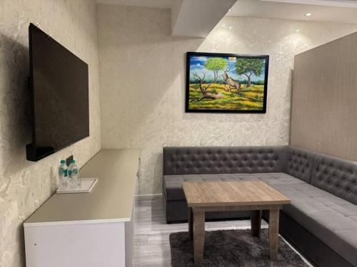 Апартаменты в центре Душанбе Two-Bedroom Apartment