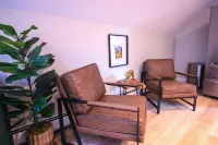 Loft on Main - DWTN, Beach, PVT Deck, Coffee Bar