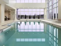 DoubleTree by Hilton Montreal Airport Hotels in Dorval