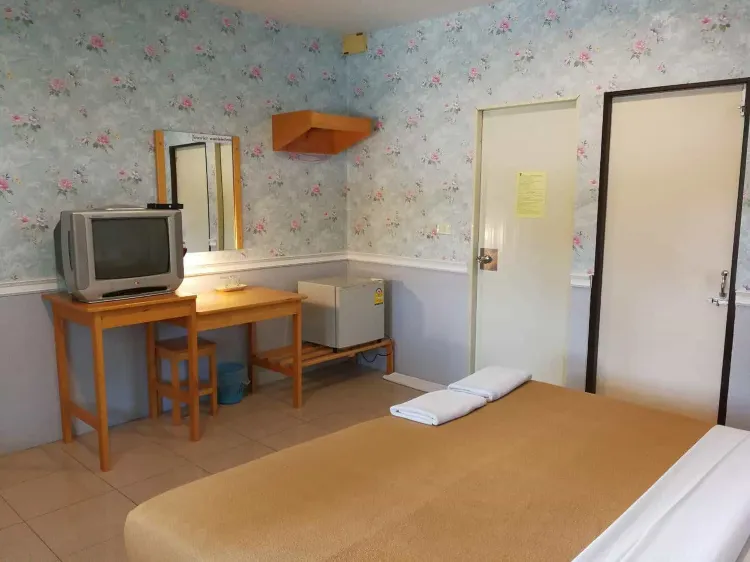 Row House (Front Zone)