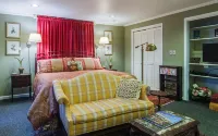 Studio Home, Walk to Downtown Franklin, Pets with Fee, Veteran Owned