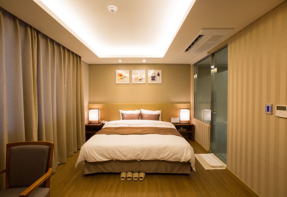 Dong Gyeong HotelSuite A