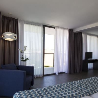 Premium Room (4 Adults + 1 Child) Altafulla Mar Hotel Promo Code