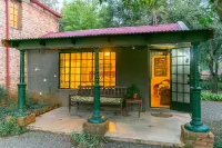 La Bastide Guest House Hotele w: 