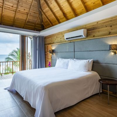 Junior Suite Studio Hotel Isla del Encanto Promo Code