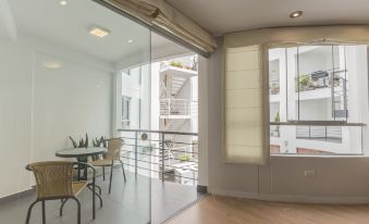 Nomad By Wynwood House - Housity
