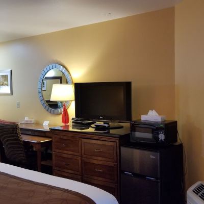 Deluxe Room, 2 Double Beds, Non Smoking, Patio Dew Drop Inn Promo Code