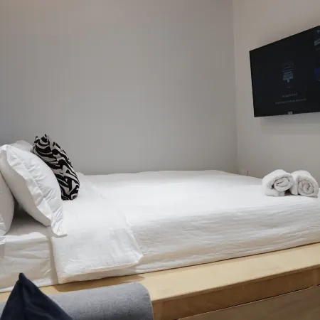 Radlett Residences Hotel - Tuguegarao Отели в г. Кагаян