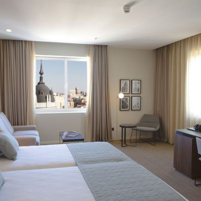 Superior Deluxe Twin Room Hotel Riu Plaza España Promo Code