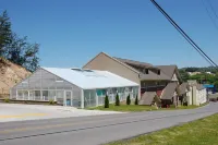 Vacation Lodge Hotel di 