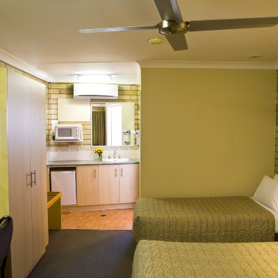 Standard Room, 1 Queen Bed, Non Smoking, Kitchenette (Choice Queen & Single) Starlight Motor Inn Promo Code