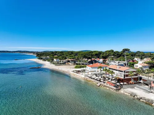 Bor Hôtel & Restaurant - Plage privée