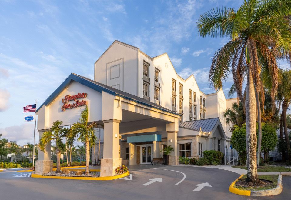 Hotel Hampton Inn & Suites Ft. Lauderdale Airport/South Cruise Port, Exterior, Hotel Exterior