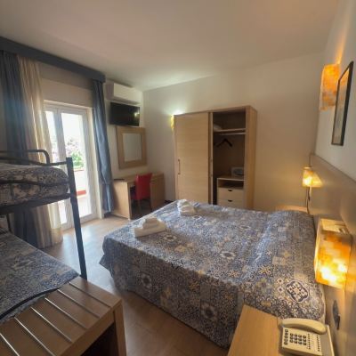 Deluxe Quadruple Room Hotel Grotte Promo Code