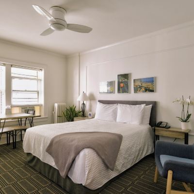 Classic Queen Room The Plaza Hotel - Milwaukee Promo Code