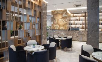 Hotel Elisa Tirana, Affiliated by Meliá - Housity