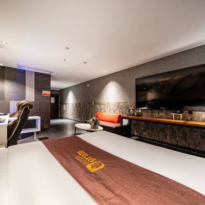 2Pc Room A (80 Inch Large TV) Gram Hotel 쿠폰