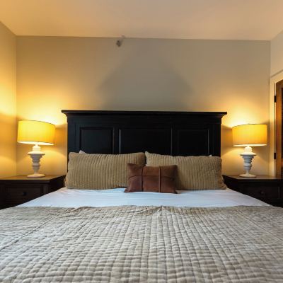Signature King Suite The Manor Promo Code