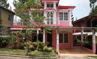 Santibi's Villa Kota Bunga Seruni J