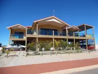 On the Deck @ Shark Bay Hotels in Denham