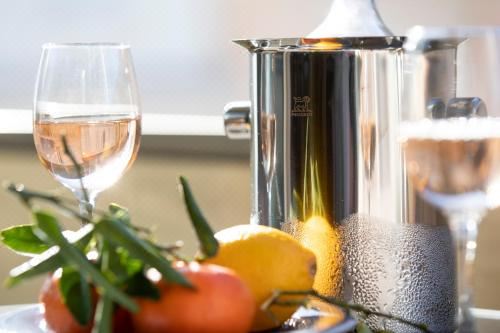 一室房（带沙发）