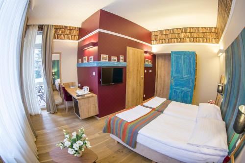 豪华双人或双床房（带阳台）