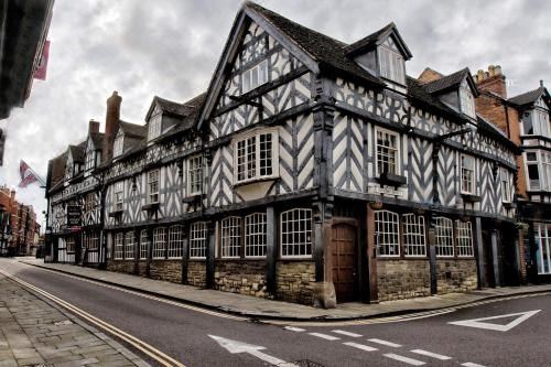 Brook House - Housity