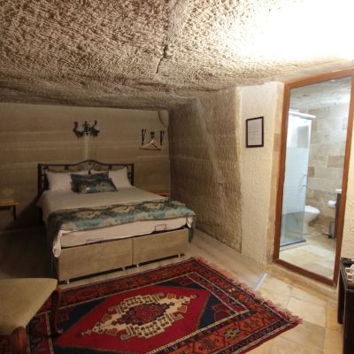 Double Cave Room