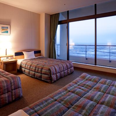 西洋風オーシャンビュールーム(ご利用人数3名)(禁煙) ホテル青島サンクマール クーポン