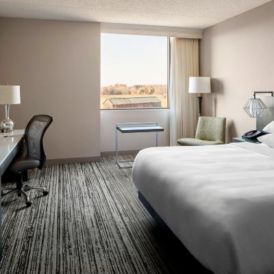 俱樂部特大床房 哈特福德/温莎機場萬豪酒店優惠