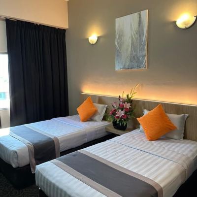 Bilik Marigolds Deluxe Kupon Greenlast Hotel