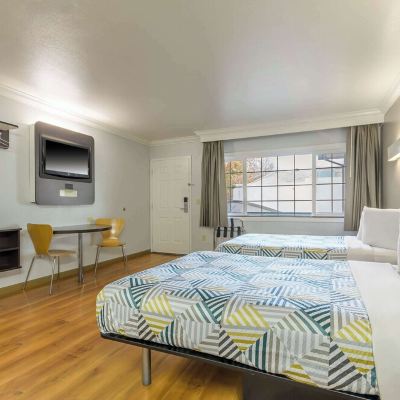 Two Double Beds with Fridge&Microwave-Non-Smoking Motel 6-San Jose, CA - Convention Center Promo Code