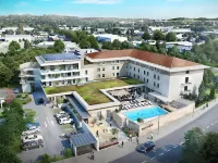 Mercure Avignon TGV Hotel et Spa