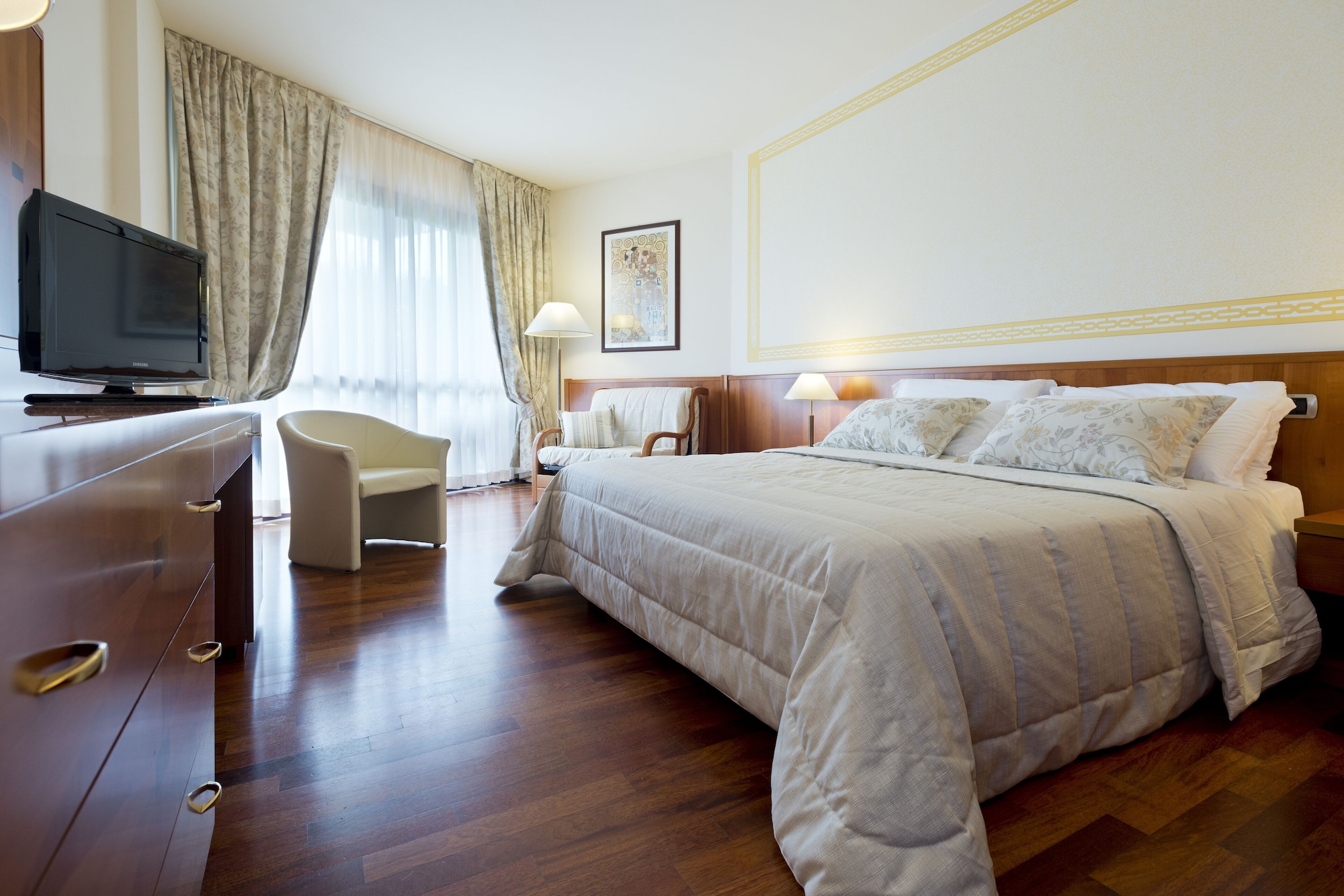 带阳台的标准房