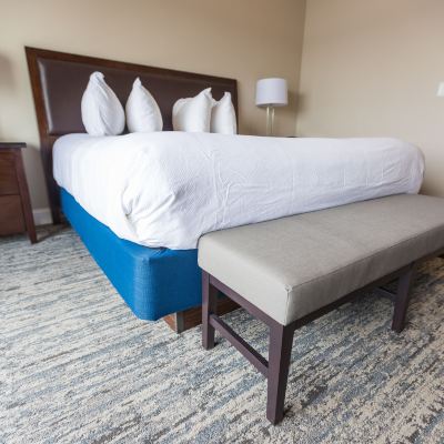 King Studio-Non-Smoking Camden on The Lake Resort Promo Code