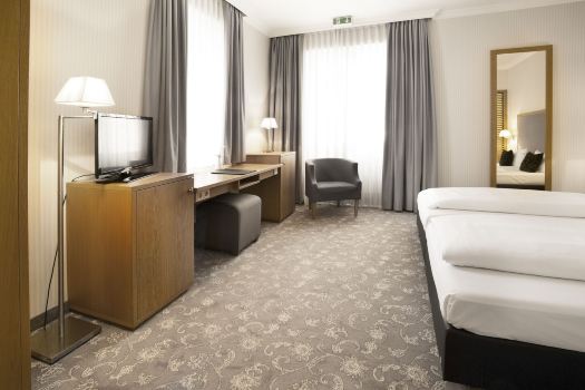 Townhouse Hotel