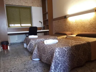 Albergue San Francisco de Asis Hoteles en 