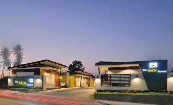 The Rich Resort - Housity