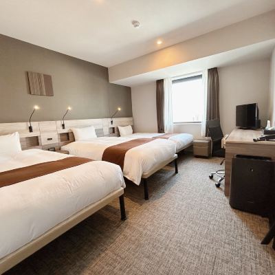 トリプルルーム 禁煙 スマイルホテルプレミアム函館五稜郭 クーポン