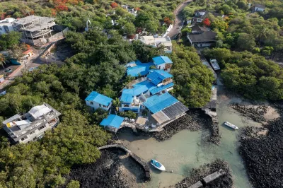 Blu Galapagos Sustainable Waterfront Lodge Hotel di 