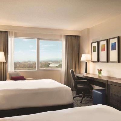 兩張大床房 溫哥華機場麗笙飯店優惠