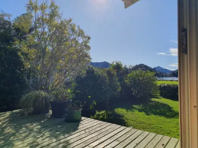 Ngakuta Bay, Marlborough Sounds. โรงแรมใน