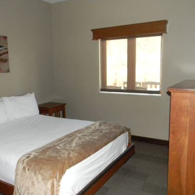 Four-Bedroom Cabin Echo Bluff State Park Promo Code