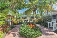 Tropical Cottages