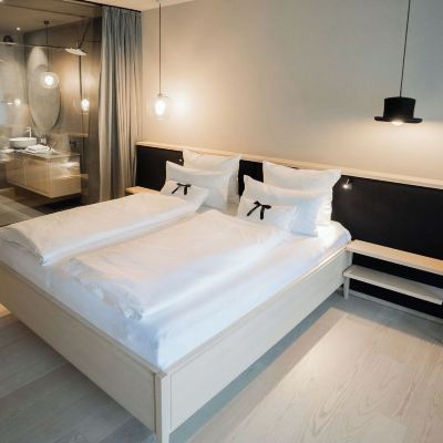 Double Room "Bruders Gartenzimmer" Amrai Suites Promo Code