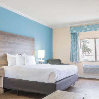 Deluxe Room Amelia Hotel at The Beach Promo Code
