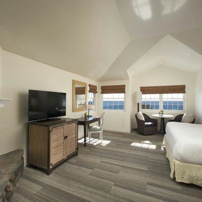 King Room with Ocean View Fogcatcher Inn Promo Code