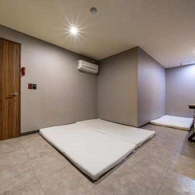 Ondol Room