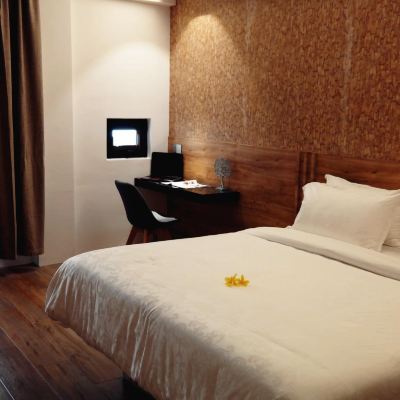 Bilik Deluxe dengan Balkoni Kupon Hotel Legend Boutique