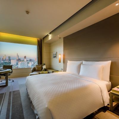 日航俱樂部豪華特大床房 西貢日航飯店優惠